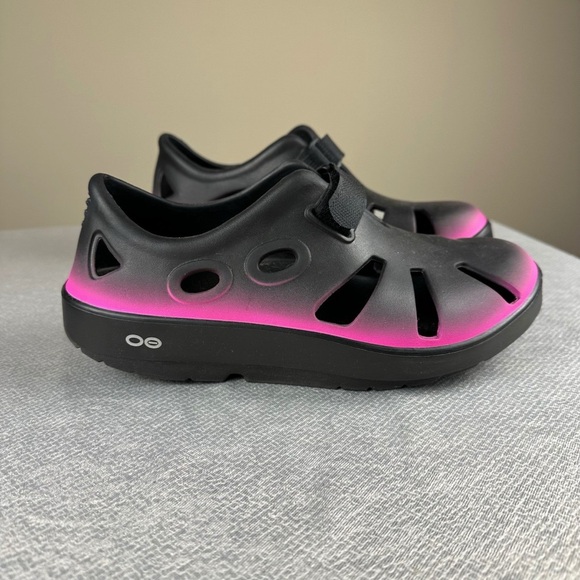 OOFOS OOcandoo Women Men Unisex M8 W10 EU 41 Black Pink Ombre Recovery Shoes - Picture 1 of 7